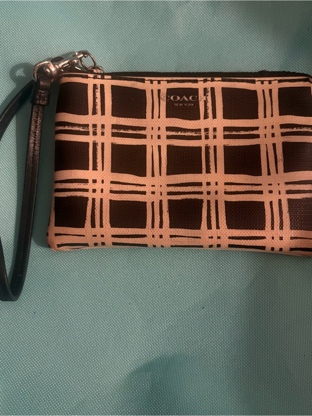 #26 Coach Shadow black & cream Plaid Wristlet (1 callout)